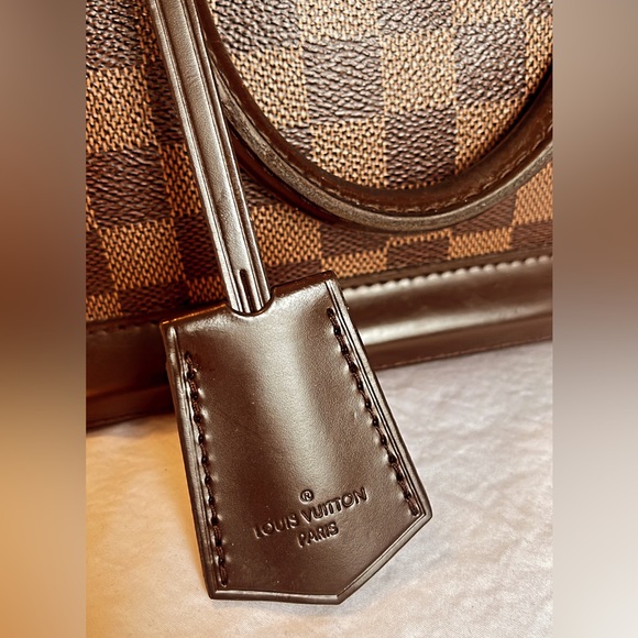 Authentic Louis Vuitton Alma purse - Picture 13 of 13